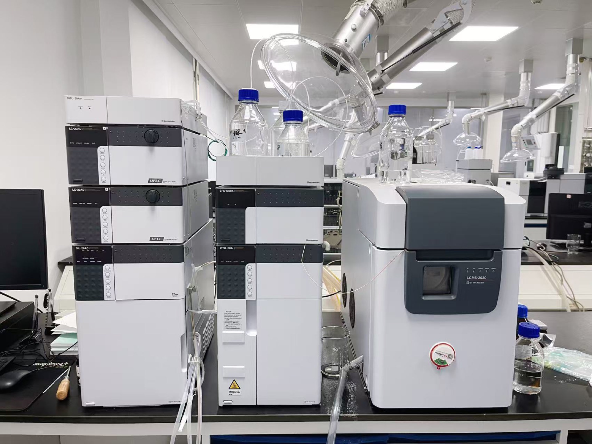 Instrumental analysis equipment in a laboratory